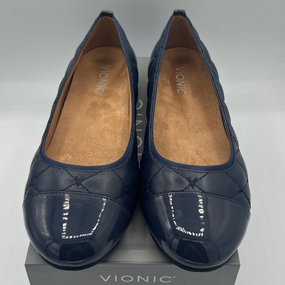BRAND NEW Vionic Spark Desiree flat in NAVY